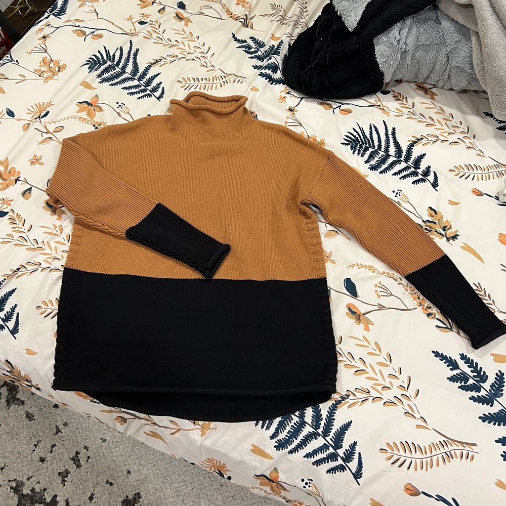 Tahari block mock neck sweater